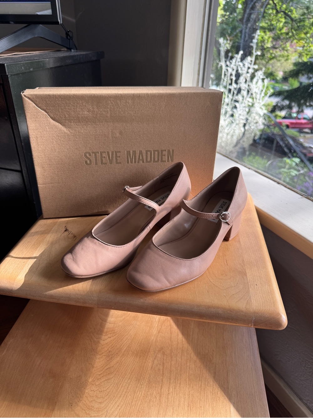 Steve Madden Halston Heels